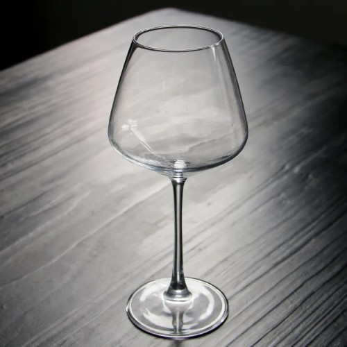 Burgundy Tulip-Shaped Wine Glass