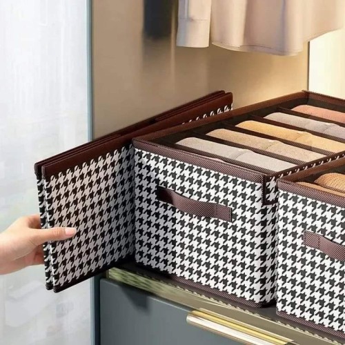 7-Grid Wardrobe Clothes Organizer