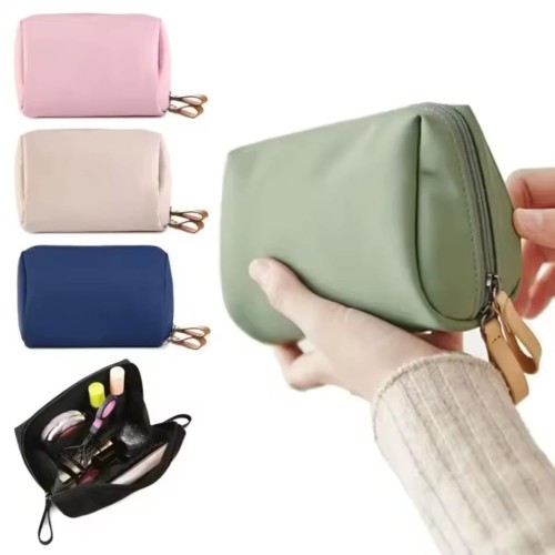 Mini Toiletry & Makeup Bag Mini Toiletry & Makeup Bag