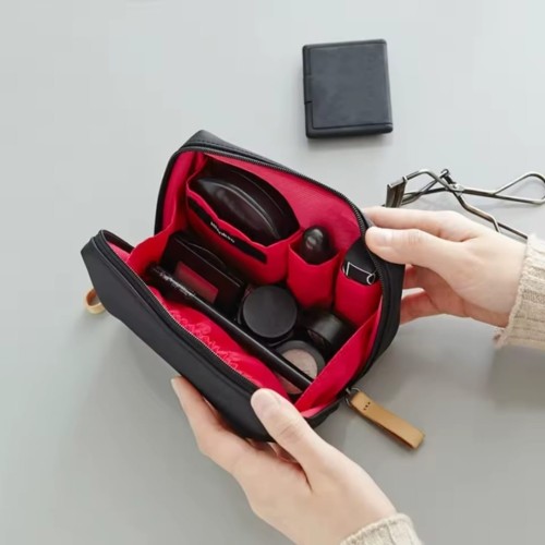 Mini Toiletry & Makeup Bag Mini Toiletry & Makeup Bag