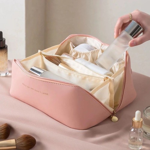 Large Capacity Cosmetic Bag / Makeup Organizer – Stylish & Waterproof
