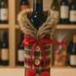 Wine Bottle Gift Wrap – Elegant Red Braided Cover